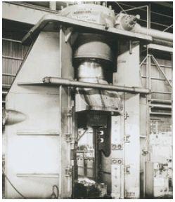 35メートルトンカウンターブローハンマー(1970年)