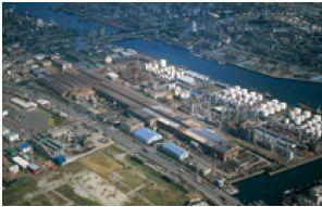 3社合併直後の川崎工場。大正末期から昭和初期までは東京、川崎市民の海水浴場だった